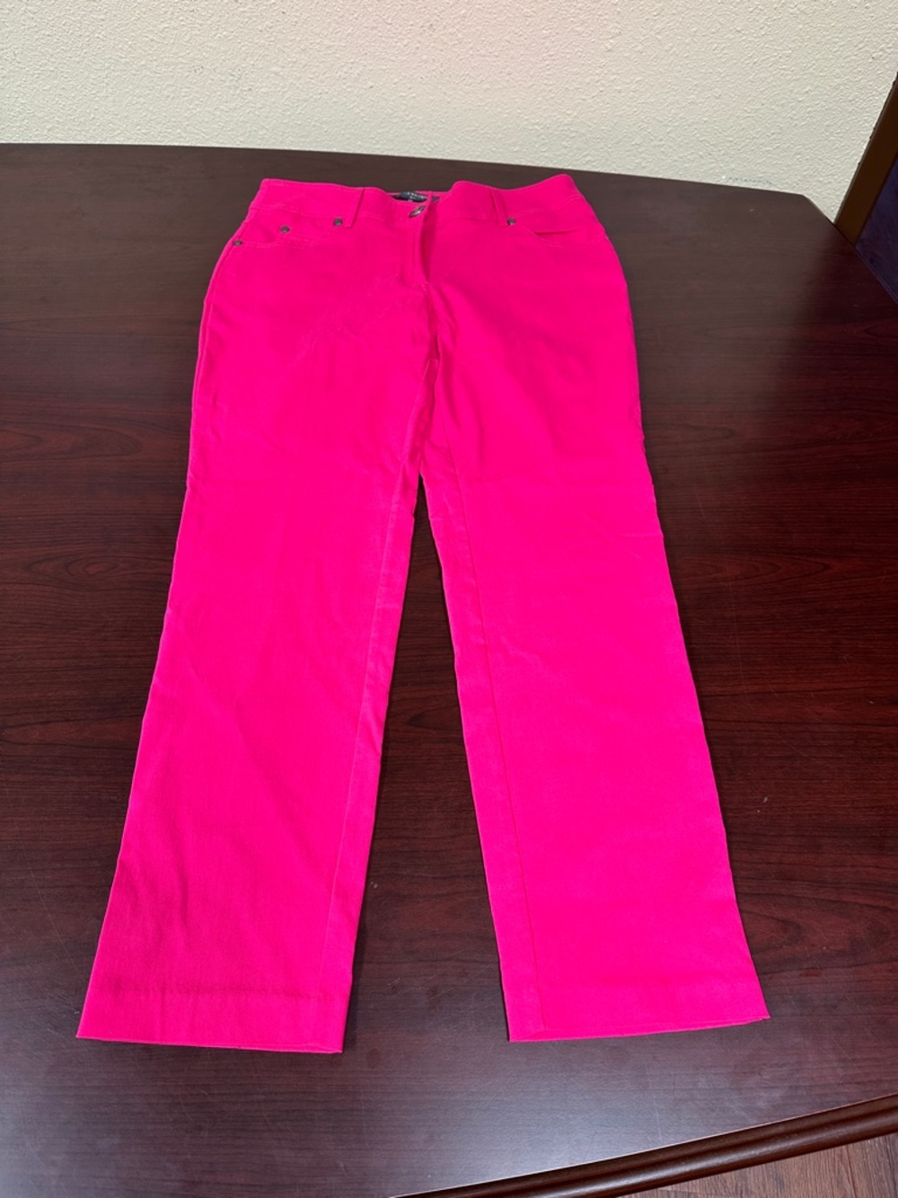 $10, 89th & Madison Hot Pink Jeans - Picture 3 of 8